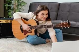 5 Simple Steps on How to Play Guitar Like a Pro